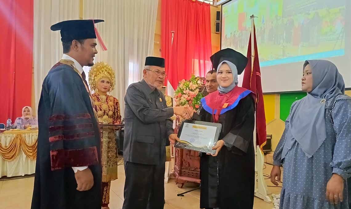 Politeknik Aceh Selatan Wisuda 128 Lulusan